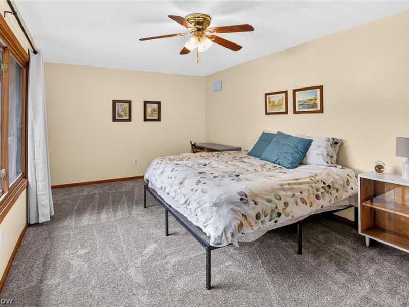 1190 Trails Edge Drive , Hubbard, OH 44425 Photo 17