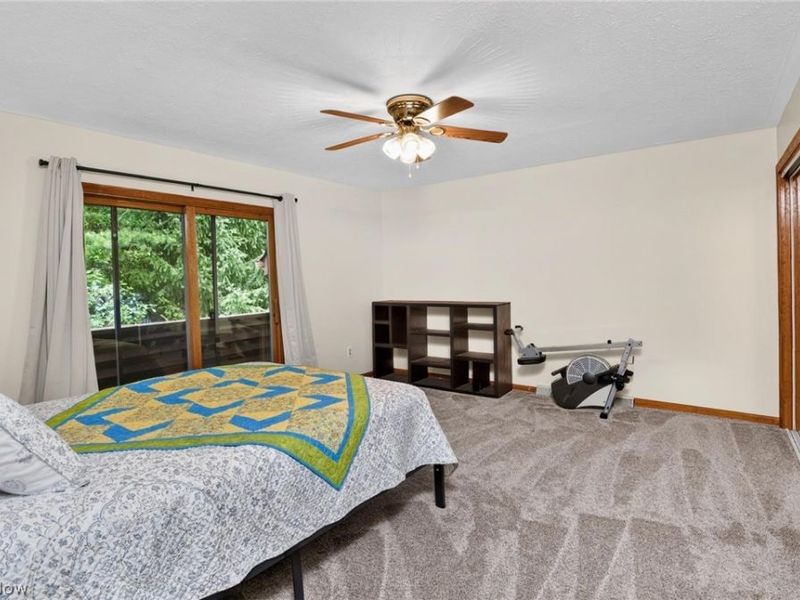 1190 Trails Edge Drive , Hubbard, OH 44425 Photo 20