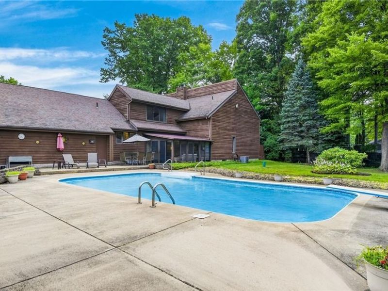 1190 Trails Edge Drive , Hubbard, OH 44425 Photo 4