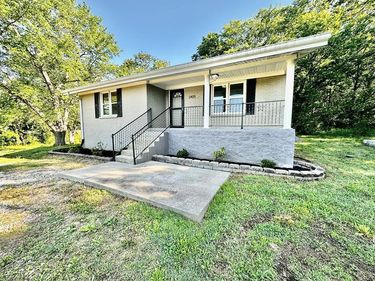 3405 Madisonville Road, Hopkinsville, KY 42240