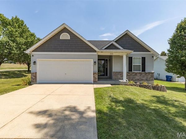 500 Osprey Court , Winfield, MO 63389