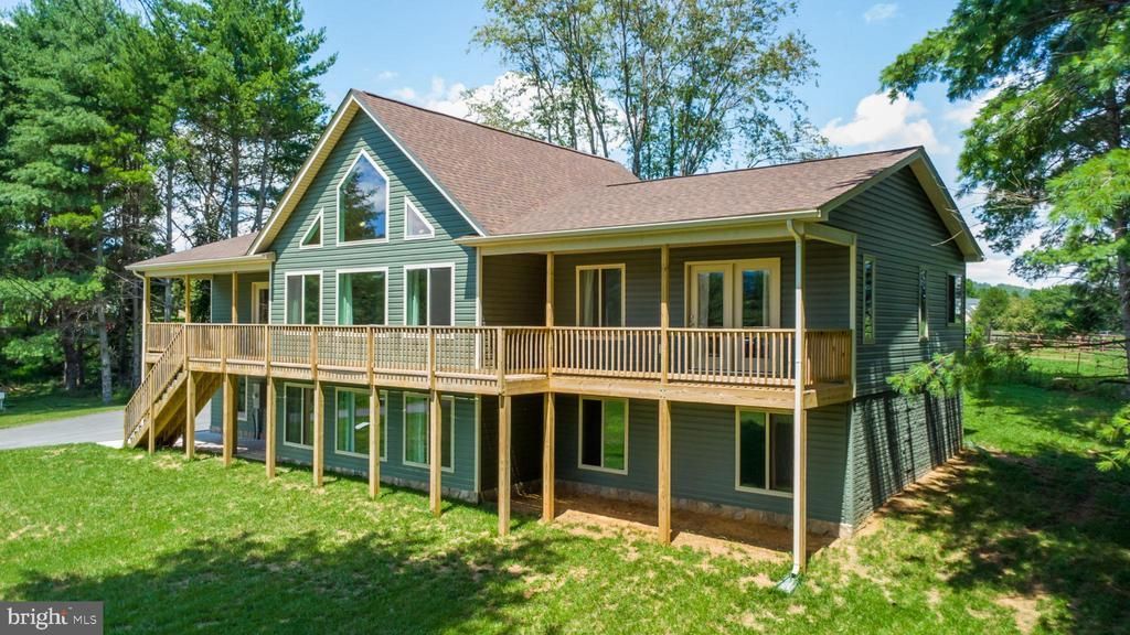 118 Evergreen Court , Bentonville, VA 22610 Main Photo