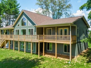118 EVERGREEN COURT , BENTONVILLE, VA 22610