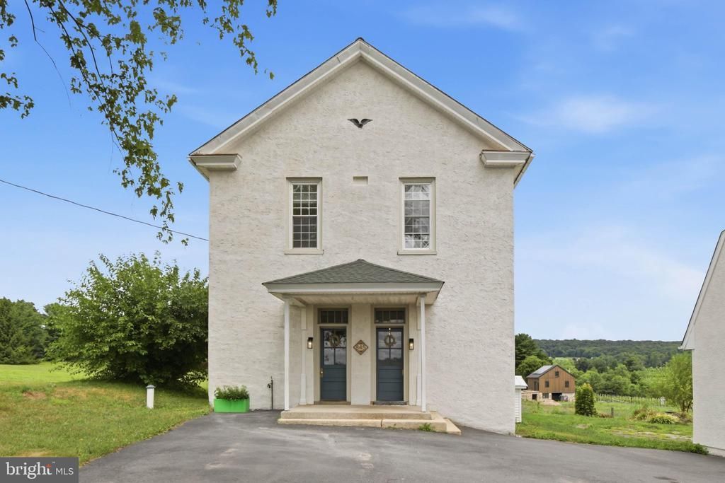 845 WHITE SCHOOL ROAD , HONEY BROOK, PA 19344