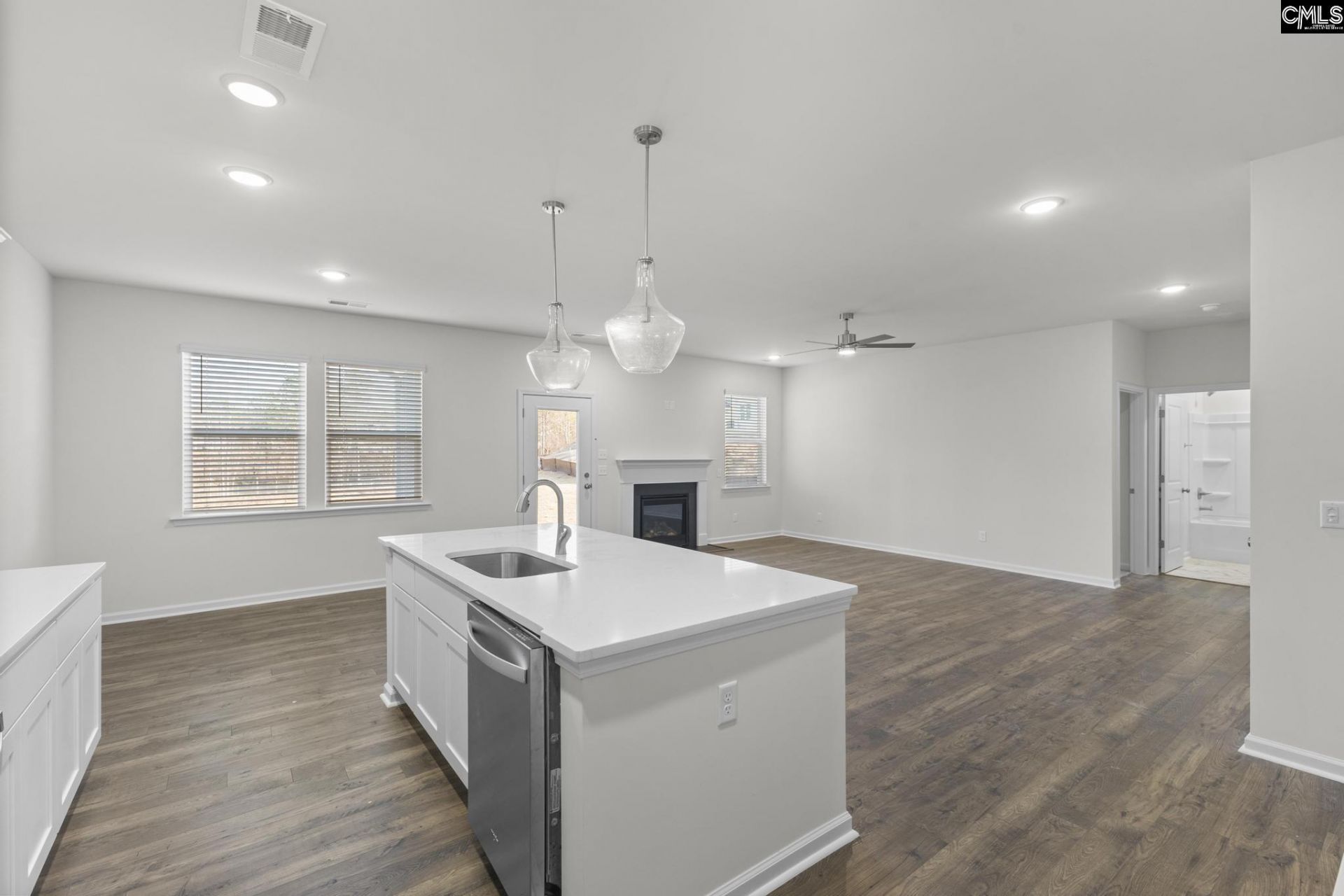 5290 Tullamore Drive  Photo 8
