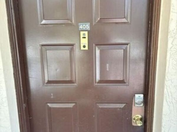 10401 W BROWARD Boulevard, Unit 405, Plantation, FL 33324
