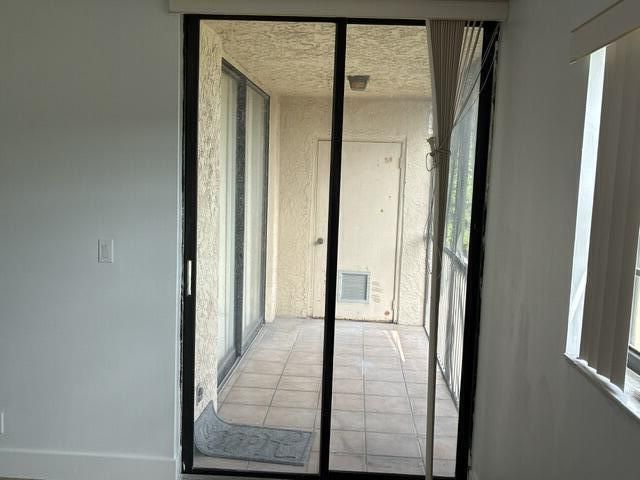 10401 W Broward Boulevard, Unit 405, Plantation, FL 33324 Photo
