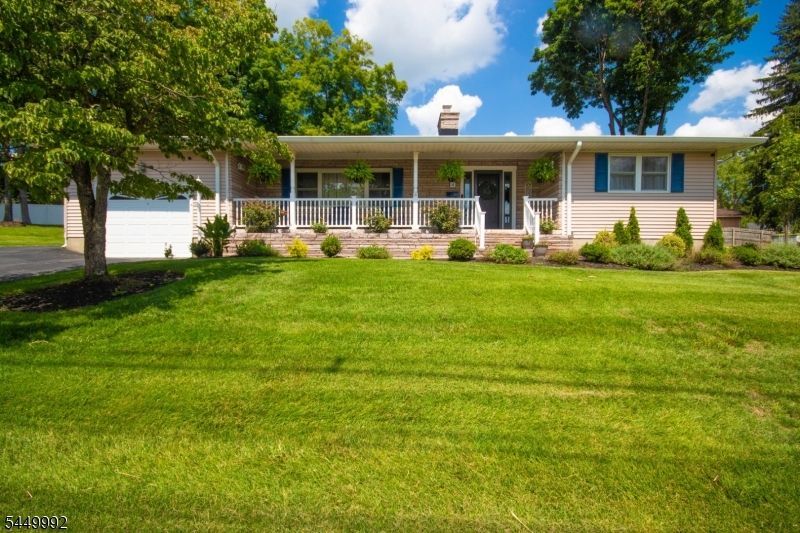 4 Birch Dr, Newton, NJ 07860 Main Photo