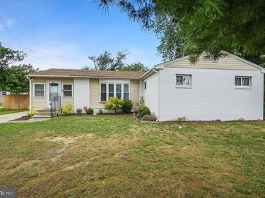 201 GUNNING BEDFORD DRIVE, DOVER, DE 19904