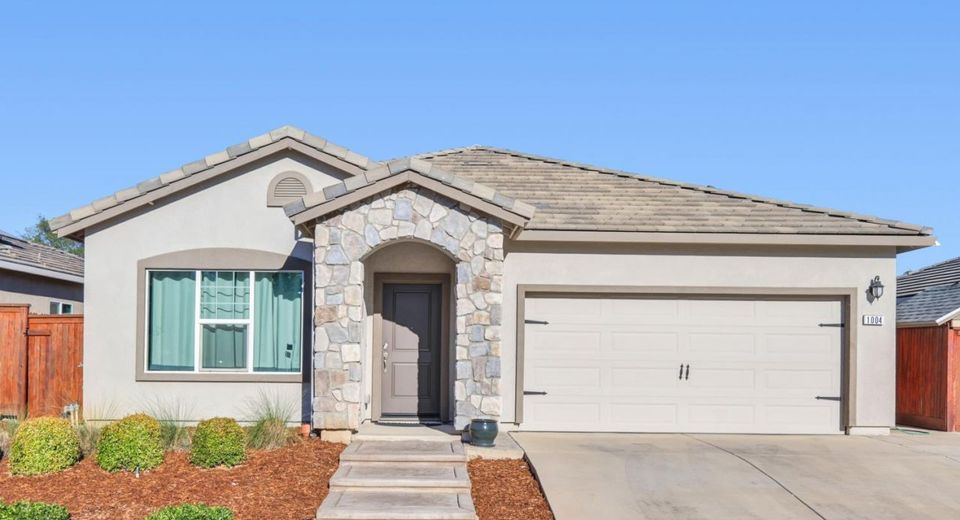 1004 Baywood Greens Dr, Ione, CA 95640 Photo