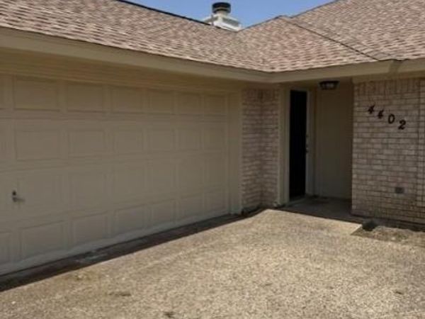 4402 Tall Meadow Lane, Fort Worth, TX 76133