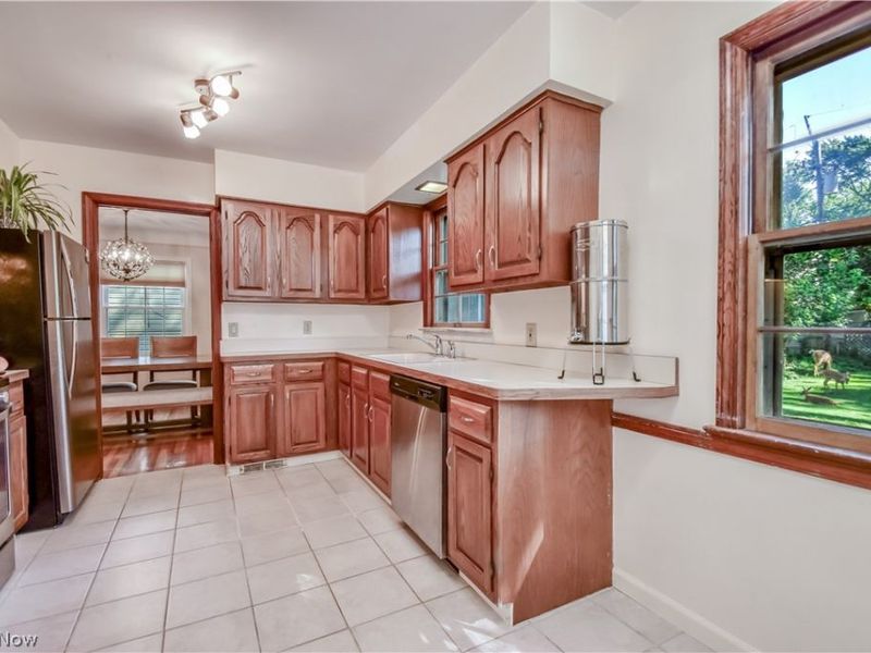 171 E 212th Street, Euclid, OH 44123 Photo 12