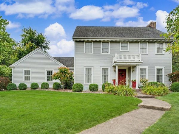 702 Cambridge Drive , Paxton, IL 60957