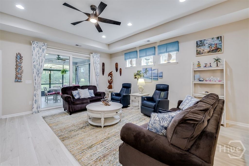 1247 Beachcomber Boulevard Photo 18