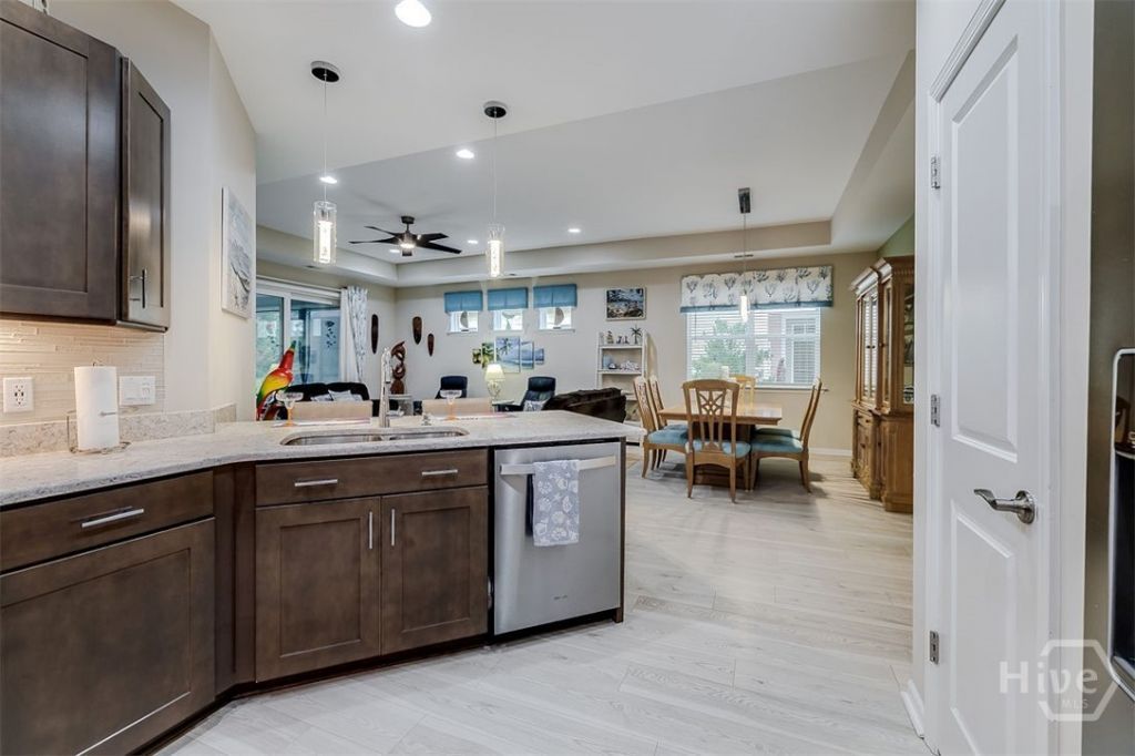 1247 Beachcomber Boulevard Photo 29