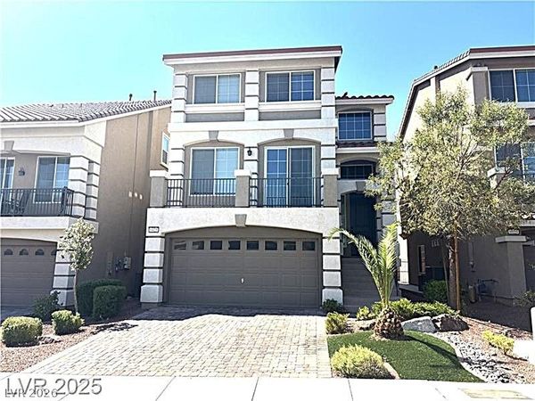 6425 Jackson Spring Road , Las Vegas, NV 89118