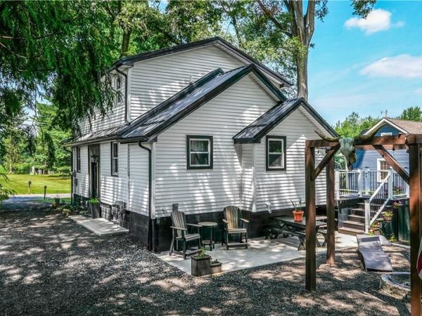 592 Braceville Robinson Road NW, Newton Falls, OH 44444