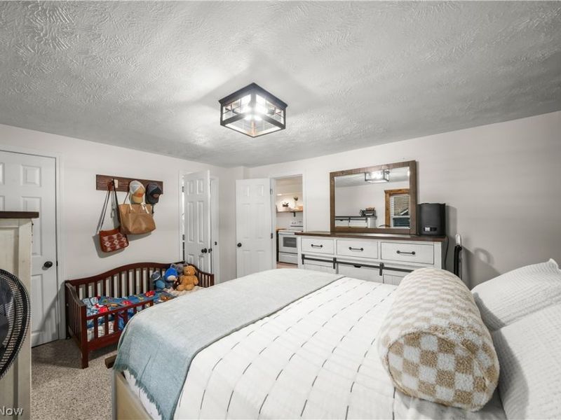 592 Braceville Robinson Road NW, Newton Falls, OH 44444 Photo 13