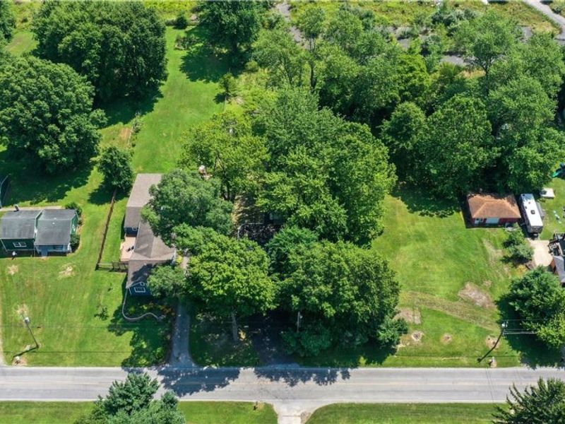 592 Braceville Robinson Road NW, Newton Falls, OH 44444 Photo 36