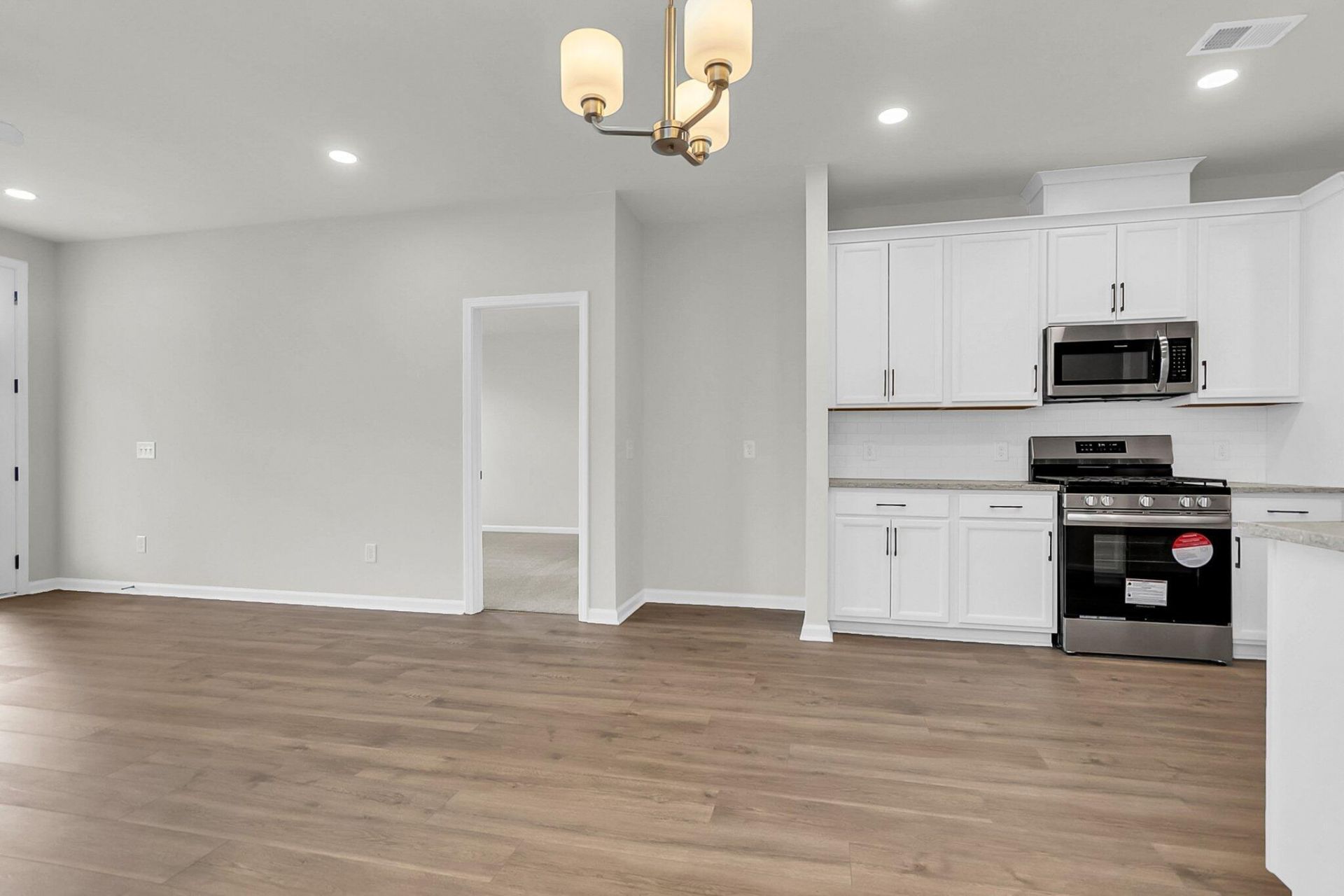 724 Southern Cypress Circle Photo 10