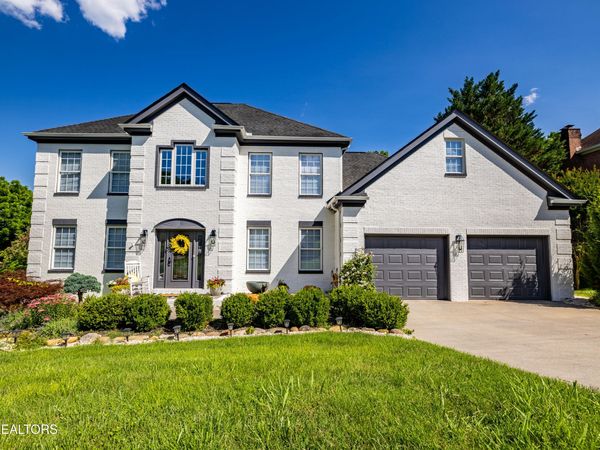 12612 Broken Saddle Rd, Farragut, TN 37934