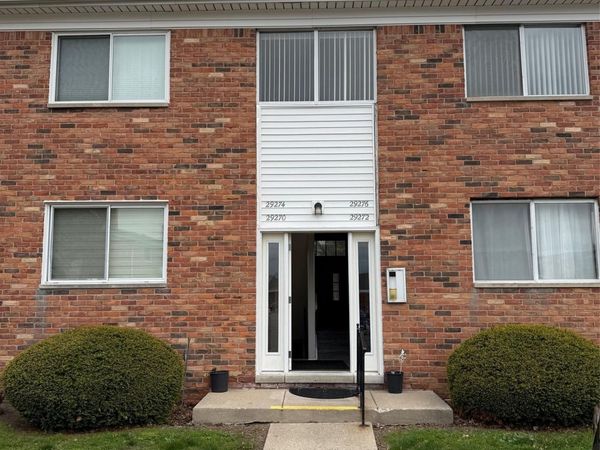 29276 Hoover Road , Unit 276, Warren, Mi 48093