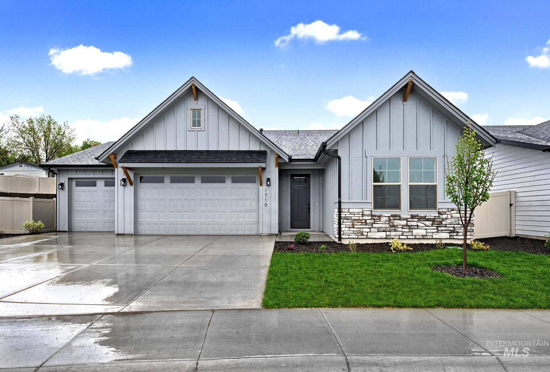 1710 N Green Pine Ln, Star, ID 83669 Main Photo