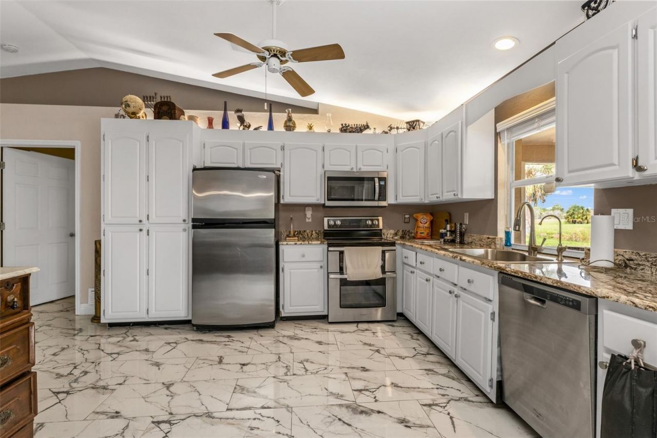 30048 Oak Road, Punta Gorda, FL 33982 Photo