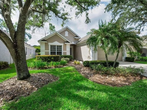18104 HAMDEN PARK WAY , TAMPA, FL 33647