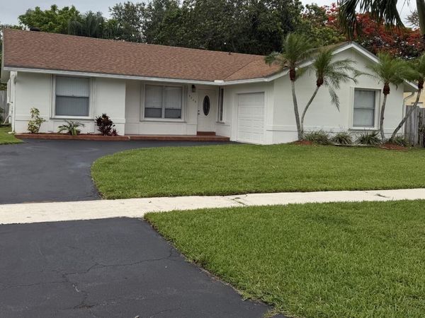 9209 Southampton Place, Boca Raton, FL 33434