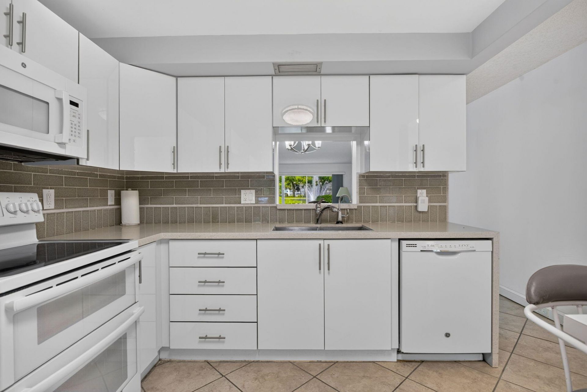 2006 Granada Drive, Unit J1, Coconut Creek, FL 33066 Photo