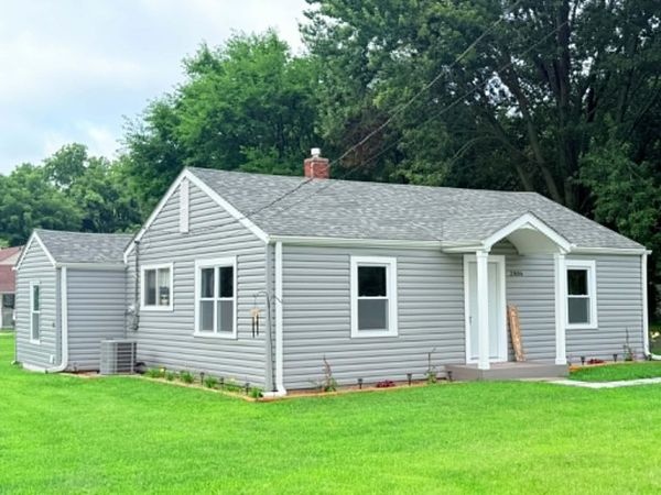 2806 Blake Road , Portage, IN 46368