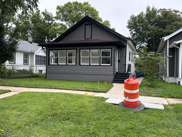 2237 Kristan Avenue, North Chicago, IL 60064