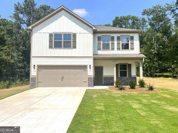 176 Country World Drive, Macon, GA 31211