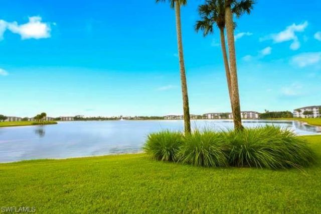 10361 Butterfly Palm Dr, Unit 712, Fort Myers, FL 33966 Photo