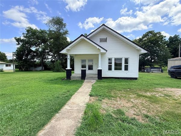 482 E Richardson Avenue, Puxico, MO 63960