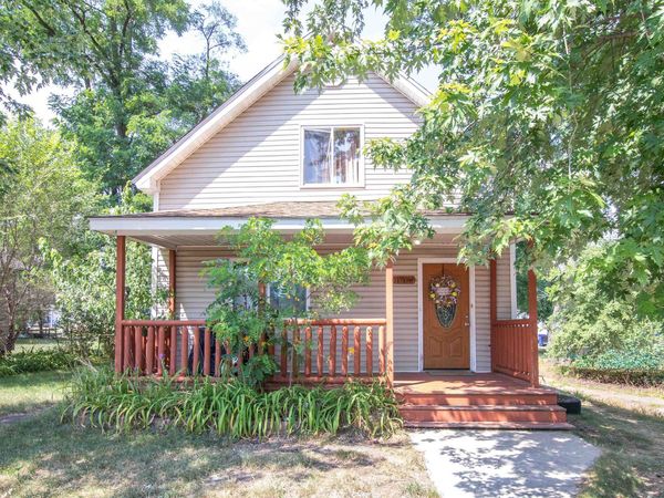 117 n. Oak Street, Adams, WI 53910