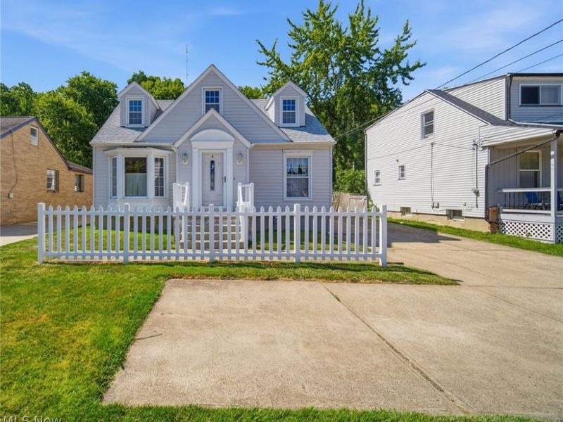 5003 W Ridgewood Drive , Parma, OH 44134 Photo 1