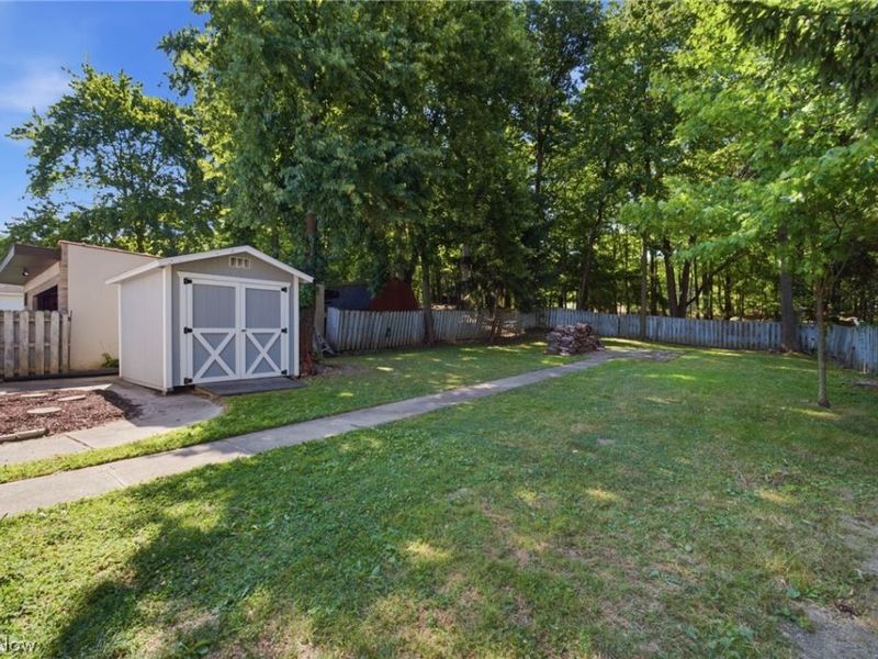 5003 W Ridgewood Drive , Parma, OH 44134 Photo 21