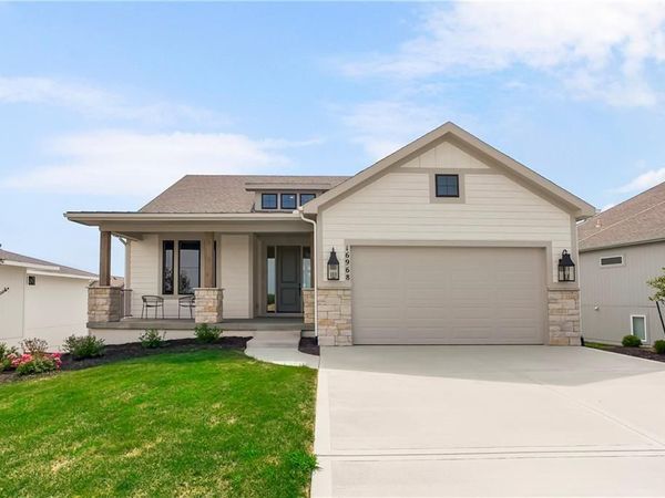 16968 S Cheshire Street, Olathe, KS 66062
