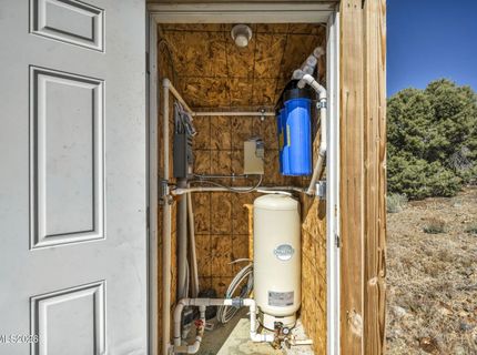 1536 Holbrook Bluffs Court, Wellington, NV 89444 Photo