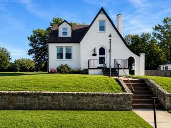 4615 HOWE AVENUE, SUITLAND, MD 20746