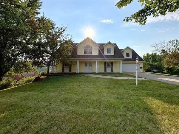 S1135 Rhine Drive, La Valle, WI 53941