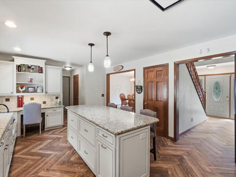 1277 Adare Road , Marion, OH 43302 Photo 9