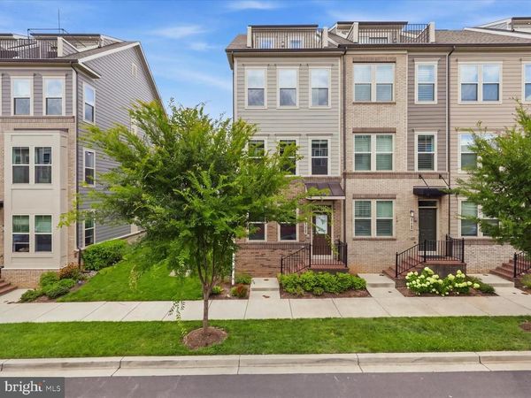 117 STOWE DRIVE, GAITHERSBURG, MD 20878