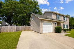 209 William Street photo 4