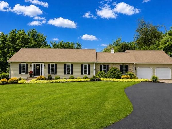 105 DERBY COURT, MARTINSBURG, WV 25403