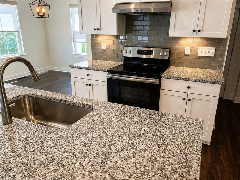 2193 Canterbury Drive, Willoughby, OH 44094 Photo 9