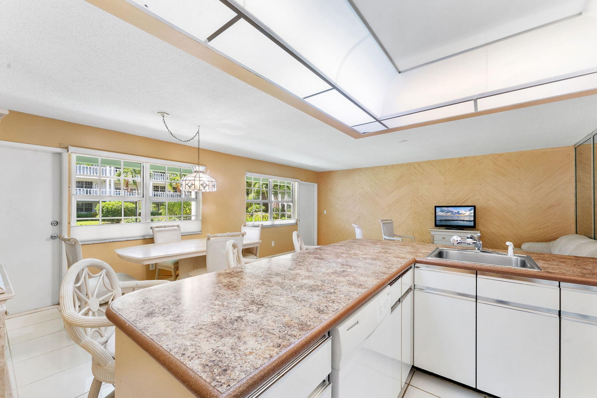 5208 NE 24th Terrace, Unit F124, Fort Lauderdale, FL 33308 Photo