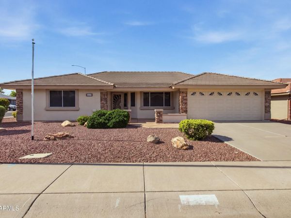 11557 E KILAREA Avenue, Mesa, AZ 85209